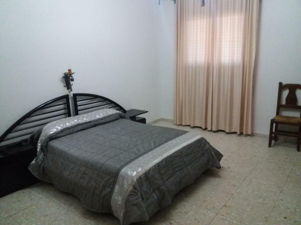 Hostal Gran Capitan Bargas Exterior photo